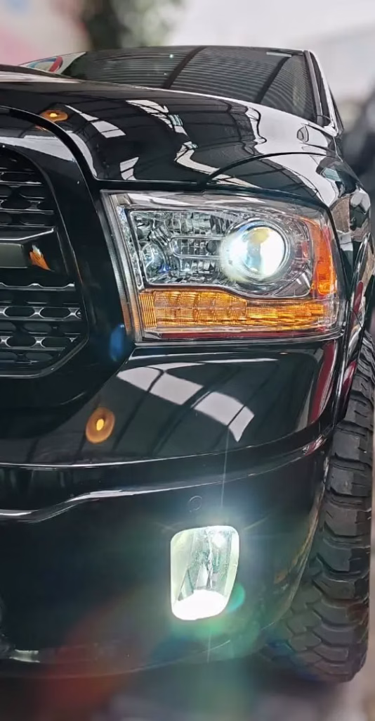 LED RAM 1500 LUCES PROYECTOR